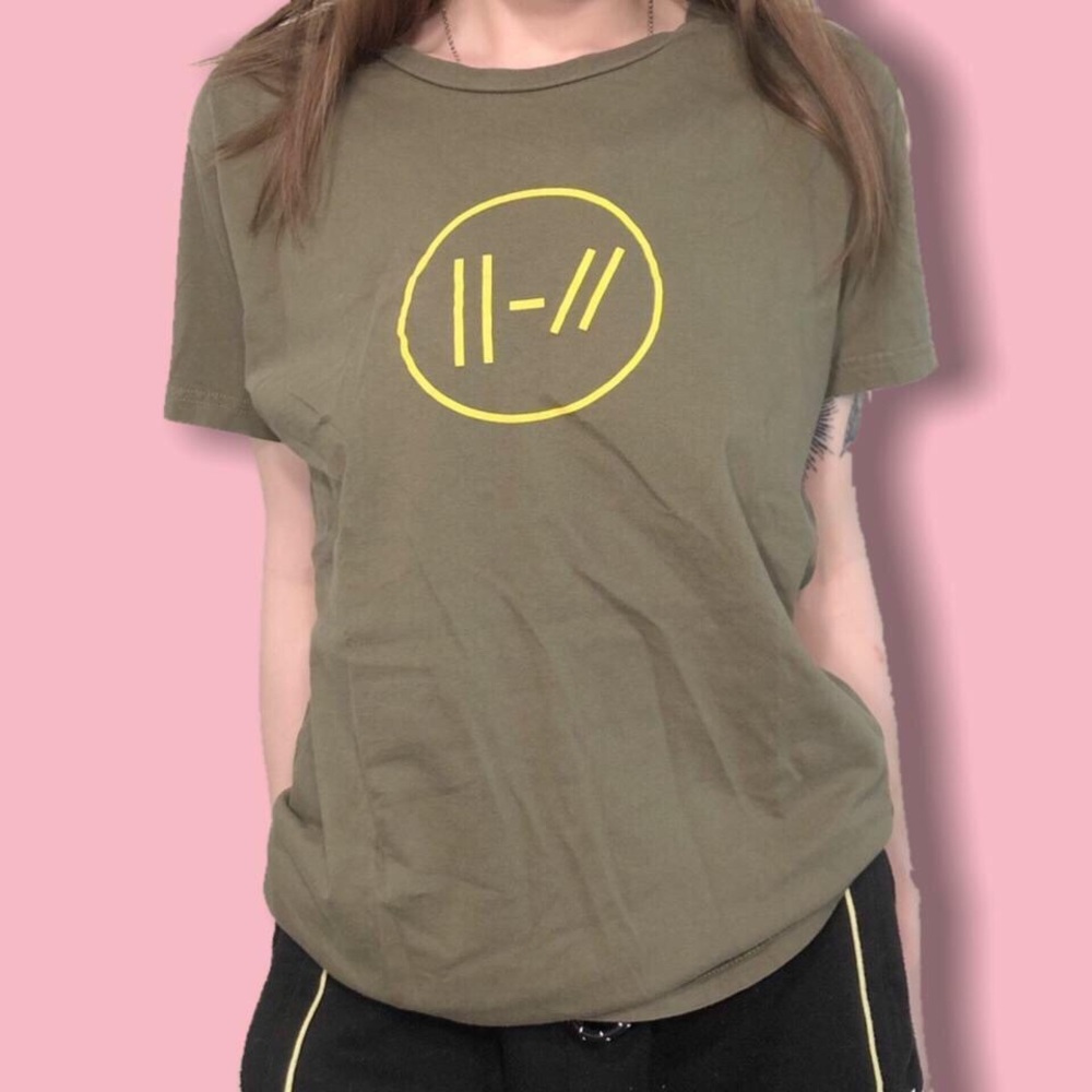 Twenty One Pilots trench t-shirt
